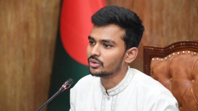 আ. লীগকে শুধু নিষিদ্ধ নয়, নিশ্চিহ্ন করতে হবে : আসিফ মাহমুদ