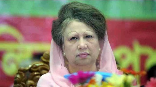খালেদা জিয়ার স্বাস্থ্যের খোঁজ নিতে গুলশানের বাসায় সেনাপ্রধান
