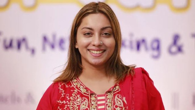 পাসপোর্ট ফেরত দেননি আদালত, অঝোরে কাঁদলেন মেঘনা আলম